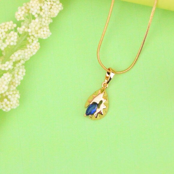 "Teardrop Blue Stone Pendant with Textured Gold Plated Leaf Design, XPPT1721 - Picture 2 of 13